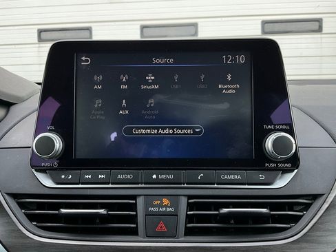 Used 2025 Nissan Altima 2.5 SV image 29