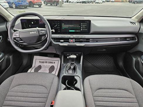 Used 2025 Kia K4 EX image 13