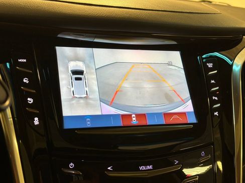 Used 2019 Cadillac Escalade Premium Luxury RWD image 43