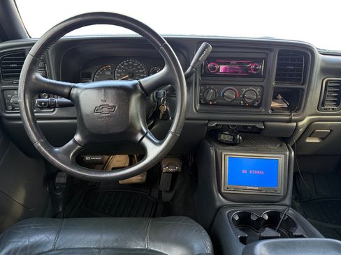Used 2002 Chevrolet Silverado 2500 LT AWD/4WD image 11