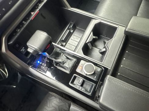 Used 2025 Toyota Tundra Limited w/ TRD Off-Road Package AWD/4WD image 71
