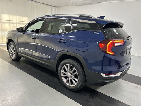 Certified 2022 GMC Terrain SLT w/ Tech Package AWD/4WD image 7