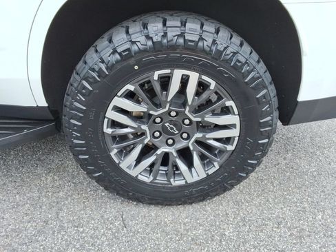 Certified 2022 Chevrolet Tahoe LT w/ Luxury Package RWD image 12