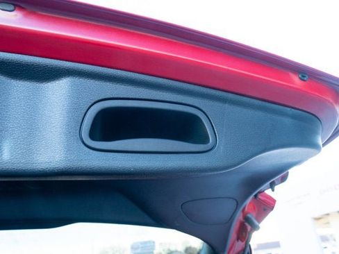 Used 2023 Jeep Compass Limited image 33