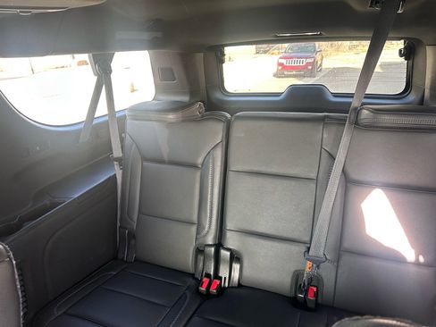 Used 2021 GMC Yukon XL Denali image 14