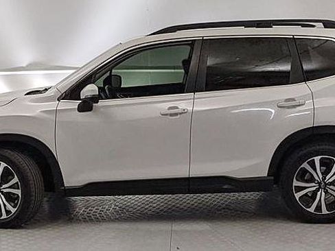 Used 2020 Subaru Forester Limited w/ Popular Package #3 image 5