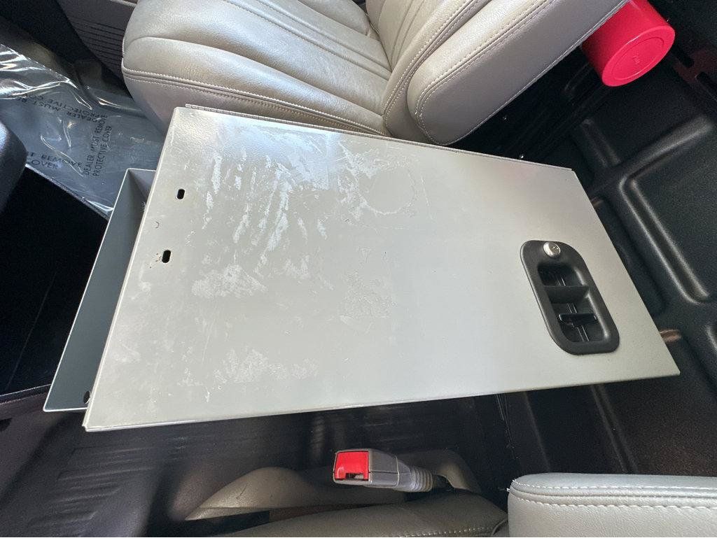 Used 2018 Chevrolet Express 2500 w/ Driver Convenience Package RWD image 23