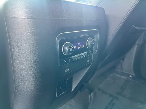 Used 2022 Chevrolet Suburban RST w/ Sport Performance Package image 13