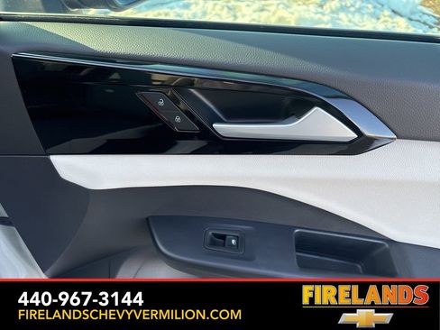 Used 2025 Volkswagen Taos S image 27