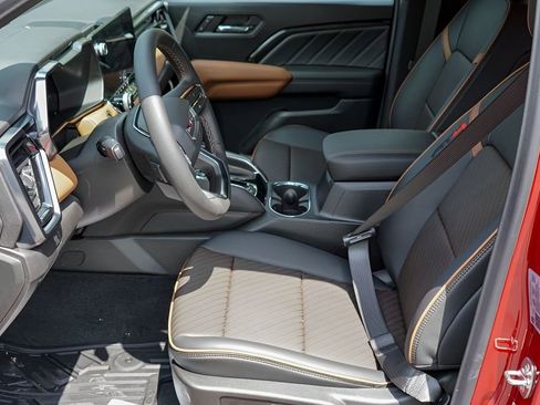 New 2026 GMC Canyon AT4 w/ Technology Plus Package AWD/4WD image 10