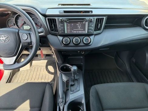 Used 2016 Toyota RAV4 LE image 15