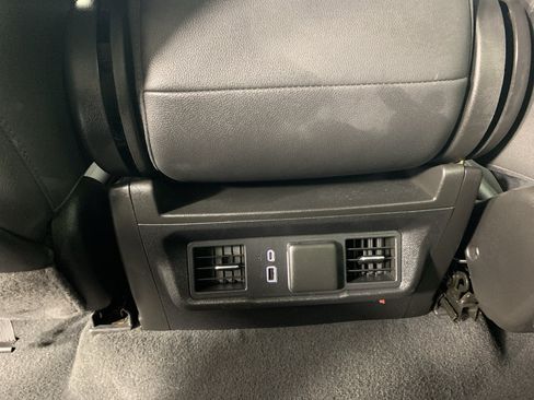Used 2024 GMC Sierra 1500 SLT RWD image 30