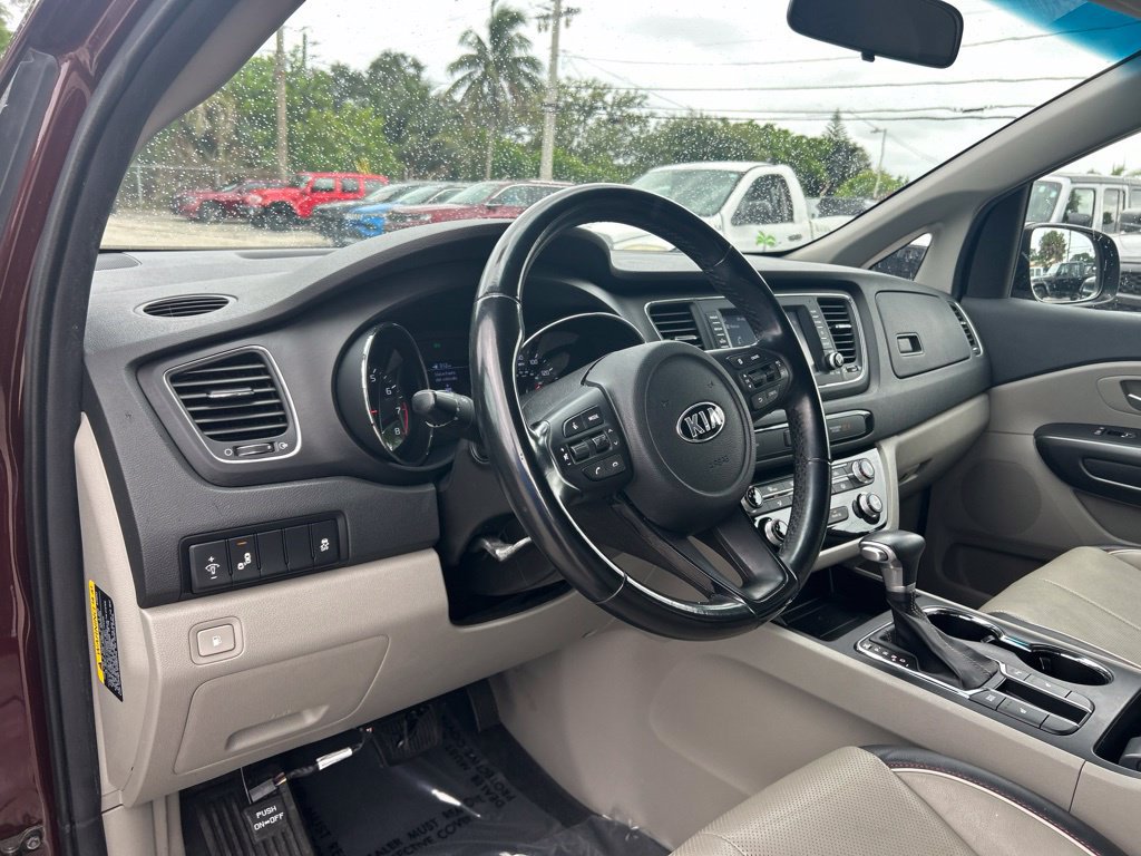 Used 2020 Kia Sedona EX FWD image 11