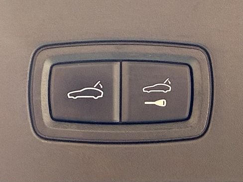 Certified 2022 Porsche Panamera 4 image 27