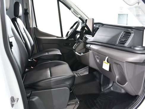 New 2026 Ford Transit 250 148 Medium Roof image 10