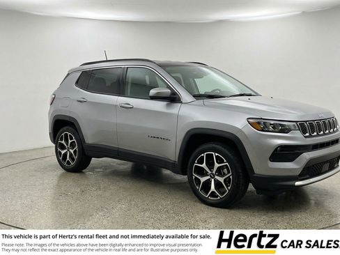 Used 2025 Jeep Compass Limited image 1