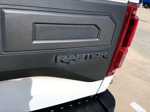 Used 2019 Ford F150 Raptor w/ Equipment Group 802A Luxury AWD/4WD image 10