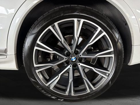 Used 2021 BMW X7 xDrive40i w/ Premium Package AWD/4WD image 24