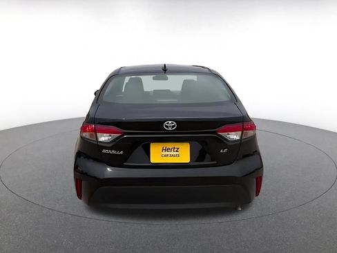 Used 2025 Toyota Corolla LE FWD image 12