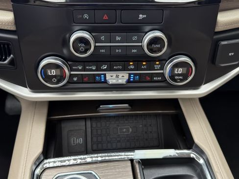 Used 2023 Ford Expedition Max Limited RWD image 21