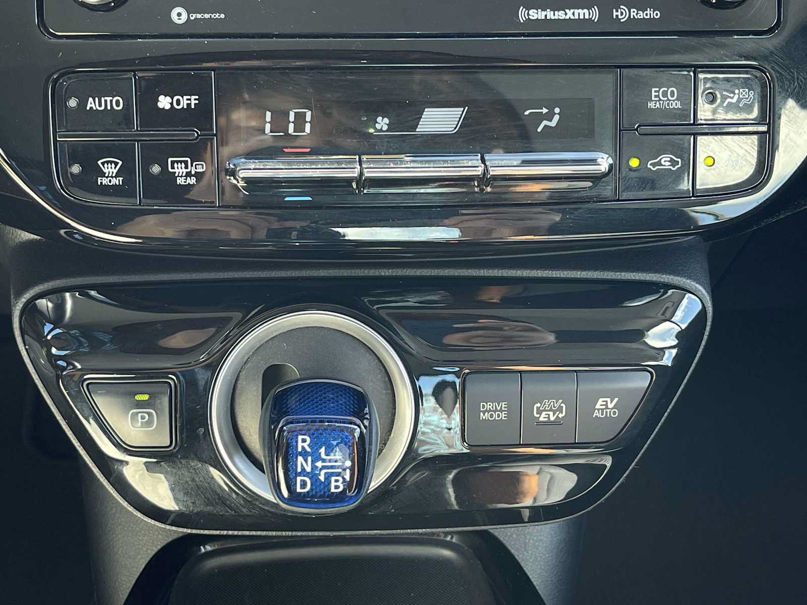 Used 2020 Toyota Prius Prime LE FWD image 16