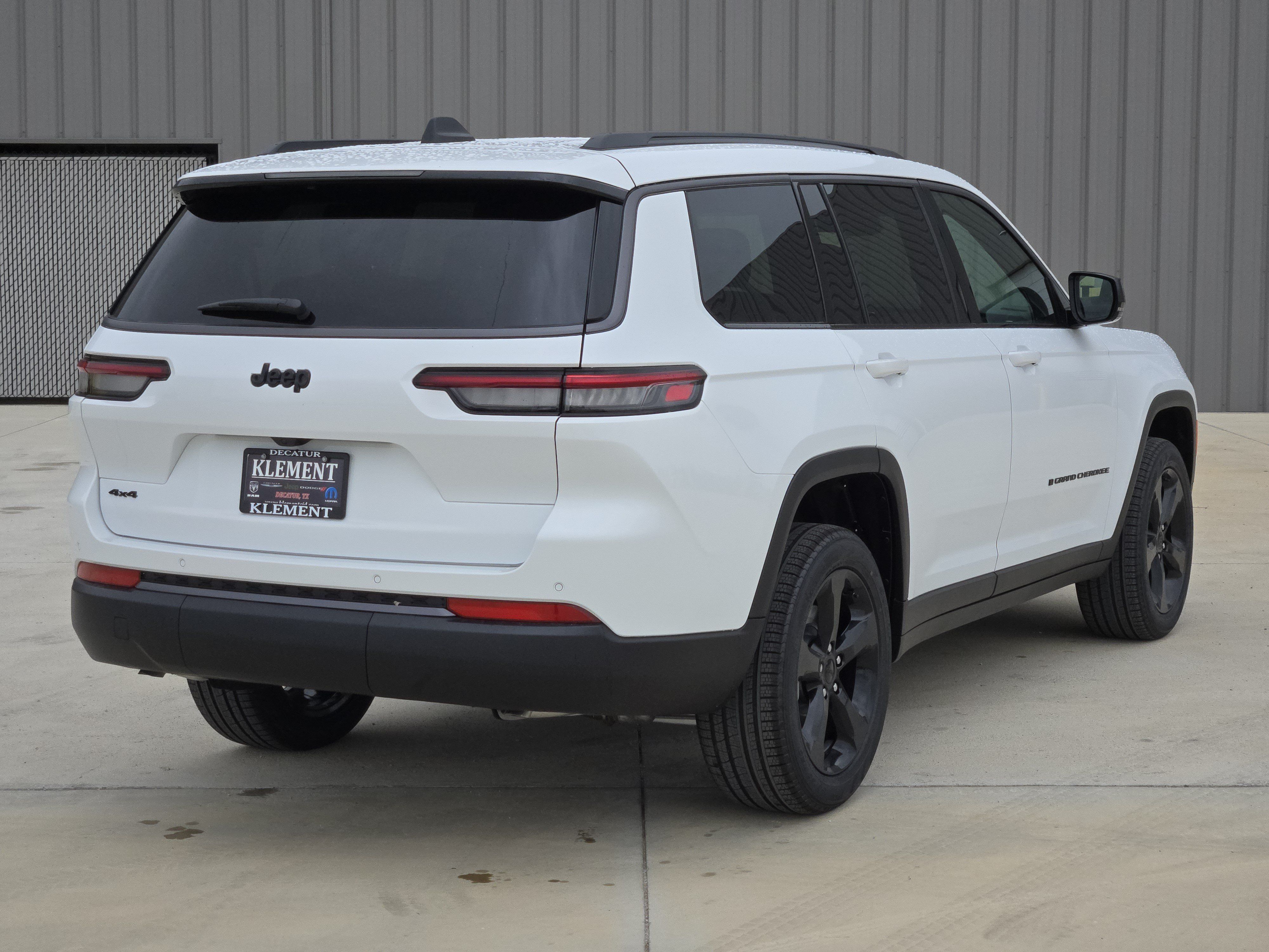 New 2026 Jeep Grand Cherokee L Limited w/ Limited Altitude Package AWD/4WD image 5