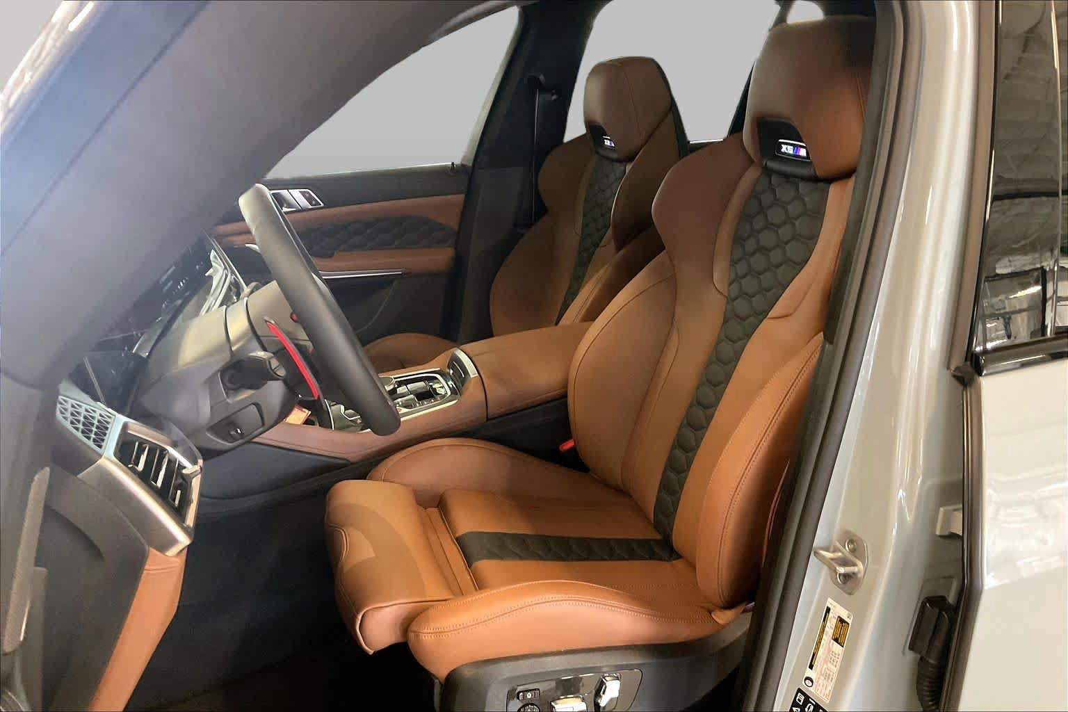 New 2026 BMW X5 M Competition w/ Executive Package AWD/4WD image 9