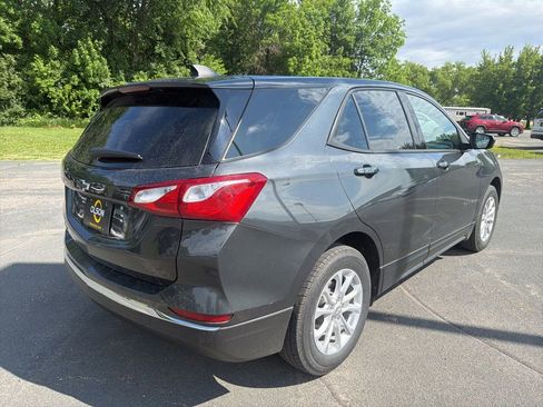 Used 2018 Chevrolet Equinox LS FWD image 5