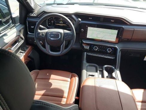 New 2026 GMC Sierra 2500 Denali Ultimate AWD/4WD image 5