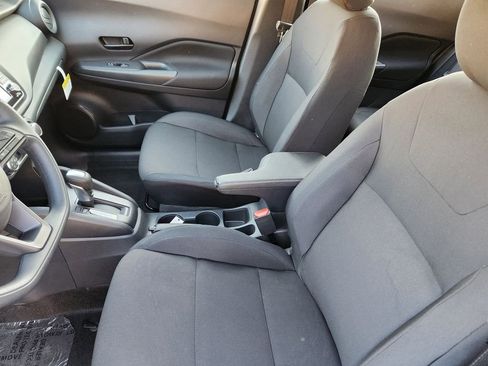 New 2025 Nissan Kicks Play S image 8