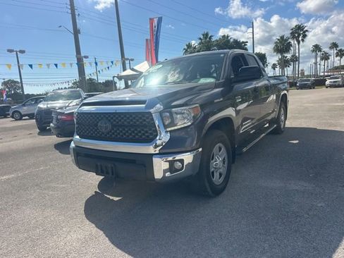 Used 2018 Toyota Tundra SR5 w/ SR5 Upgrade Package image 2