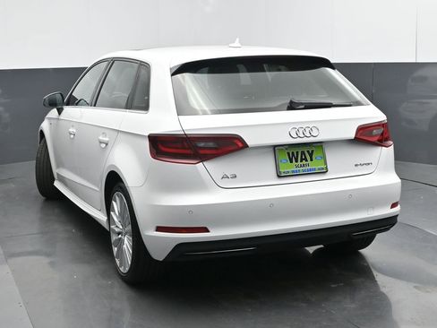 Used 2016 Audi A3 e-tron Premium Plus w/ Premium Plus Package FWD image 4