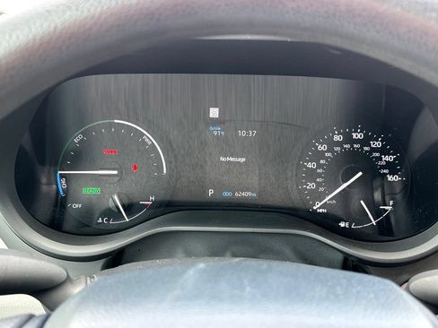 Used 2024 Toyota Sienna LE w/ LE Plus Package FWD image 27