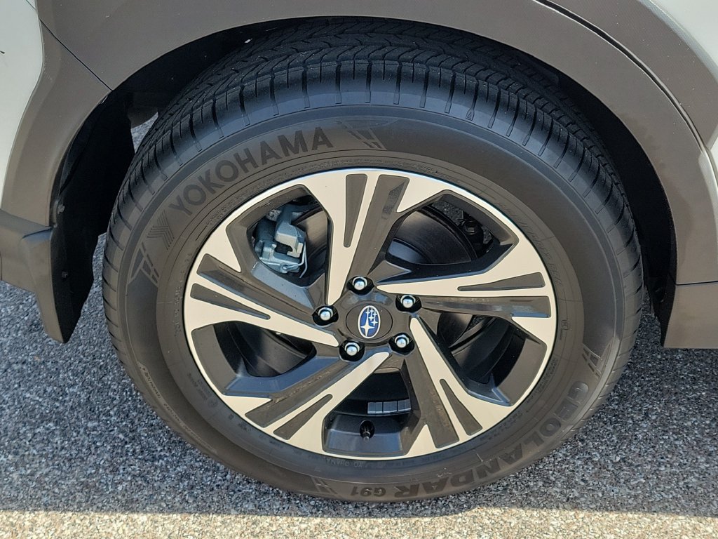 Certified 2024 Subaru Crosstrek 2.0i Premium AWD/4WD image 7