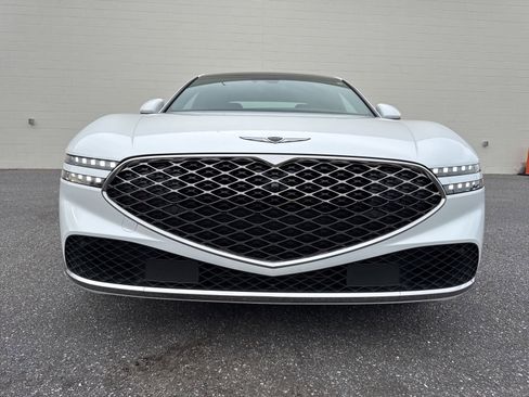 Used 2025 Genesis G90 3.5T image 2
