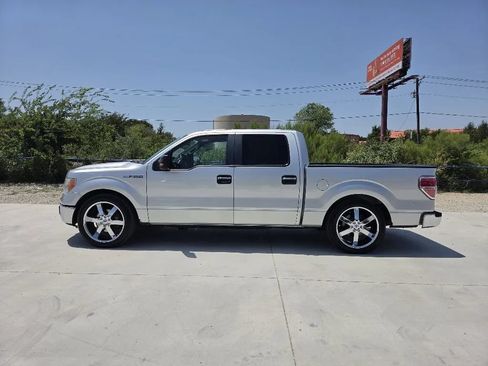Used 2014 Ford F150 XLT w/ XLT Chrome Package RWD image 9