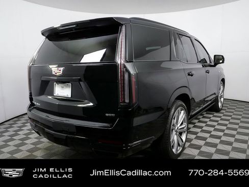 Certified 2025 Cadillac Escalade Sport Platinum image 32