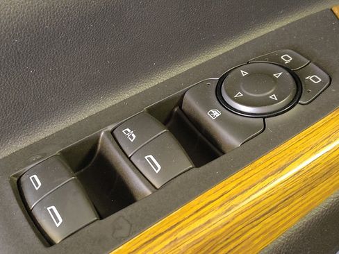 Used 2017 GMC Acadia Denali image 27