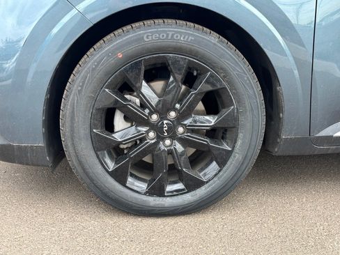 Certified 2022 Kia Carnival SX Prestige FWD image 10