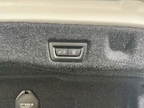 Certified 2025 BMW i5 xDrive40 w/ M Sport Package image 30