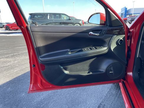 Used 2012 Chevrolet Impala LTZ image 17