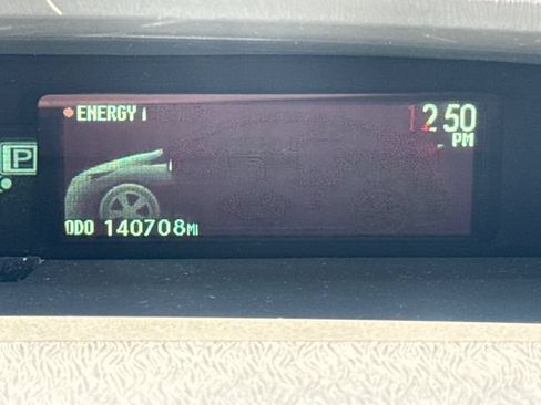 Used 2014 Toyota Prius Three w/ Solar Roof Package FWD image 26