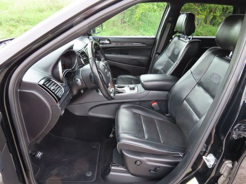 Certified 2020 Jeep Grand Cherokee Overland AWD/4WD image 26