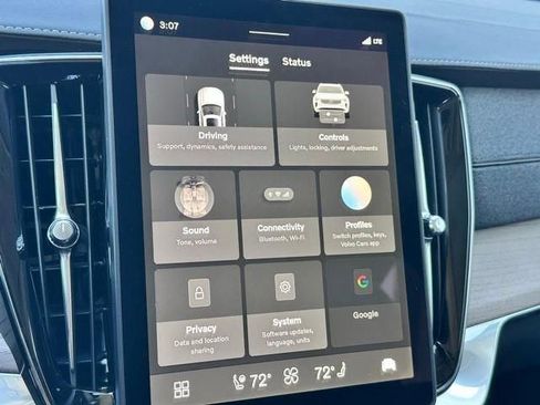 New 2026 Volvo XC90 B5 Core image 12