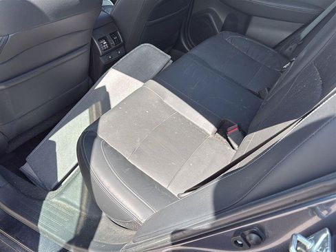 Used 2015 Subaru Legacy 2.5i Limited AWD/4WD image 12