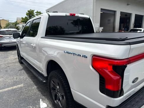 Used 2023 Ford F150 Lightning Lariat AWD/4WD image 7