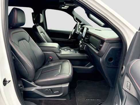 Certified 2022 Ford Expedition Max Limited image 33