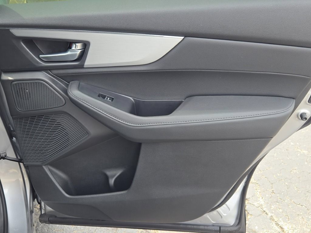 New 2026 Acura MDX SH-AWD image 16