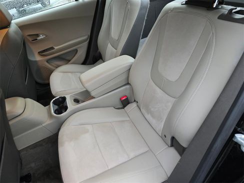 Used 2015 Chevrolet Volt Premium w/ Premium Trim Package image 17