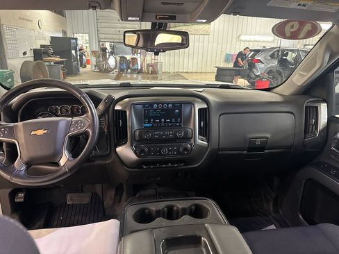 Used 2019 Chevrolet Silverado 1500 LT w/ All Star Edition AWD/4WD image 18